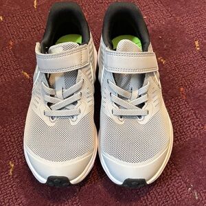 Nike Kids Gray and Black Sneakers